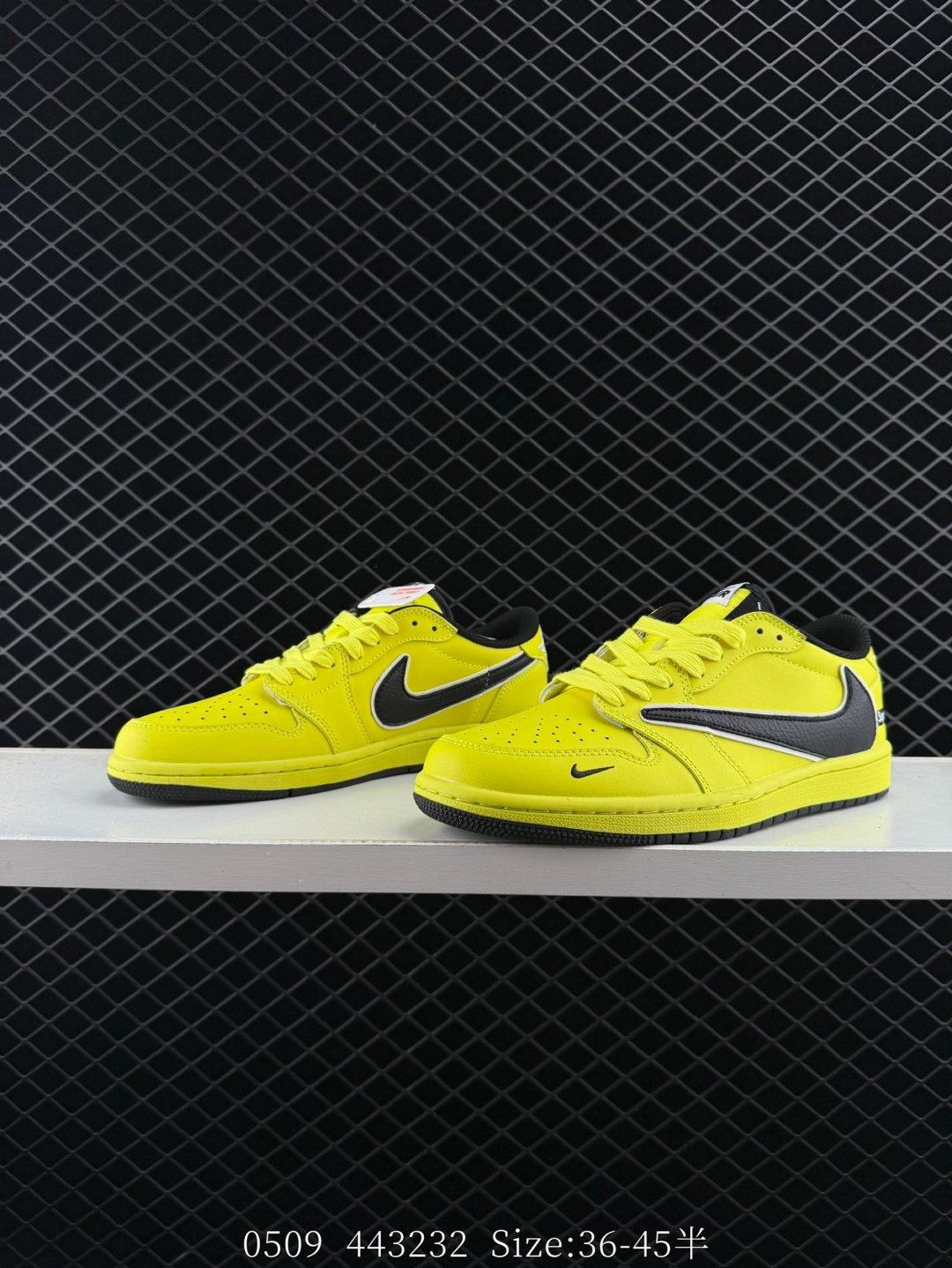 Travis Scott x Air Jordan 1 ” Reverse Mocha “